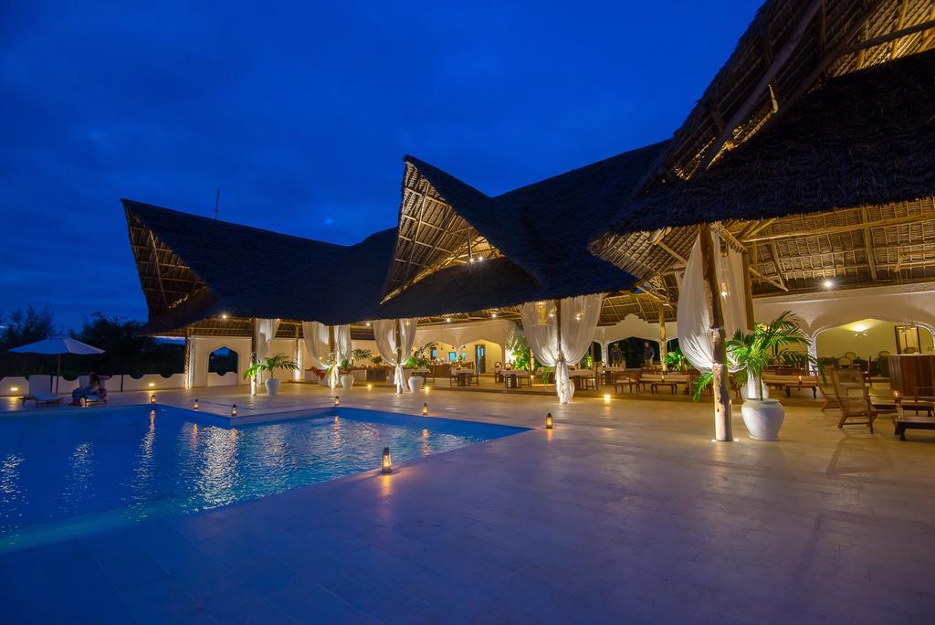 Konokono Beach Resort And Isaraya Luxury Overwater Villas Michamvi Kültér fotó