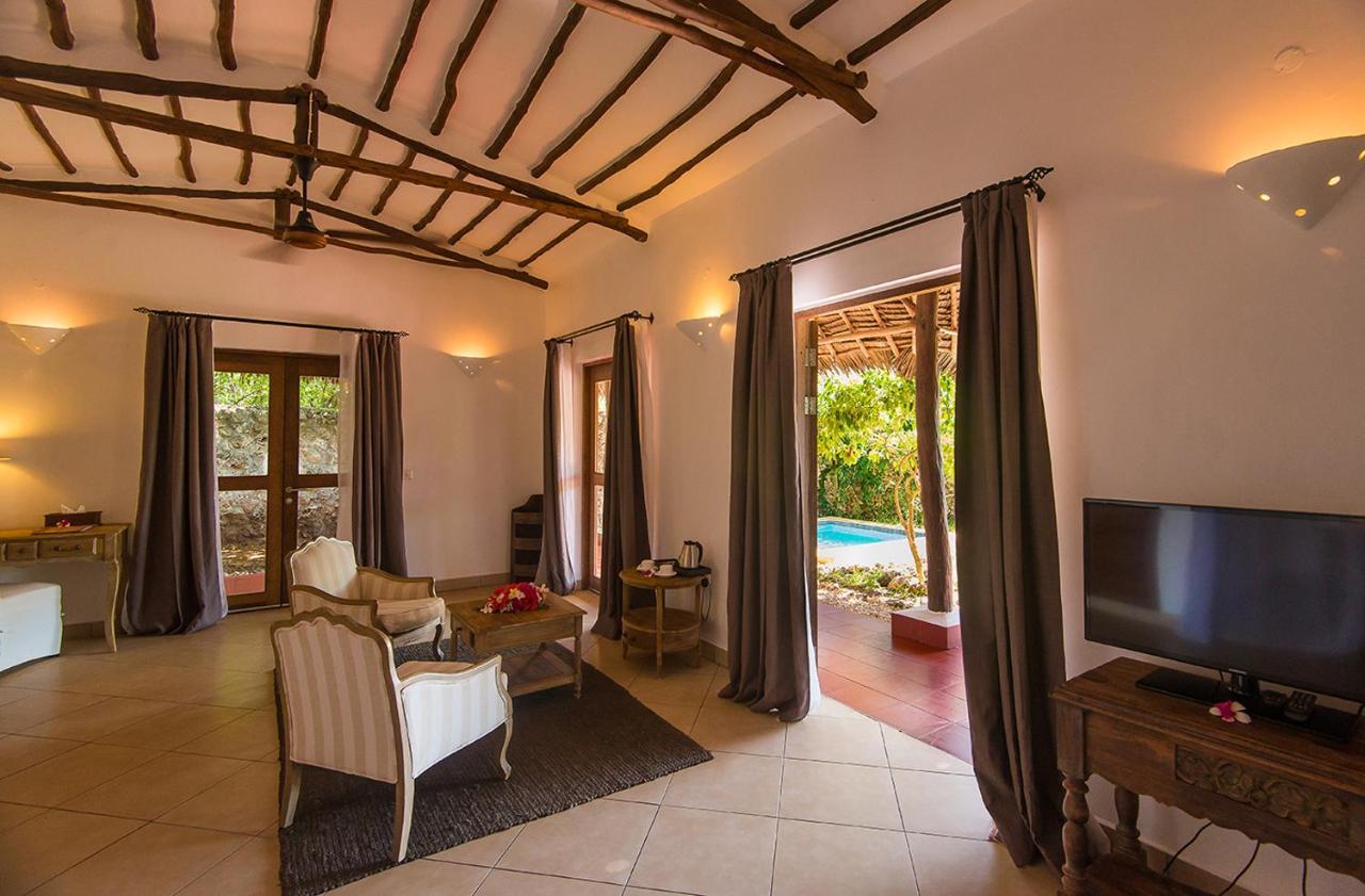 Konokono Beach Resort And Isaraya Luxury Overwater Villas Michamvi Kültér fotó